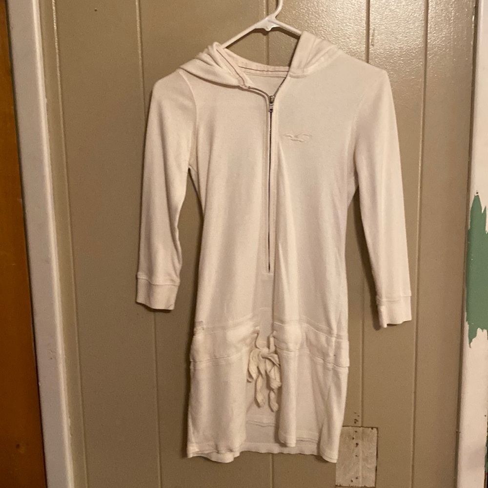 Hollister yet hooded dress